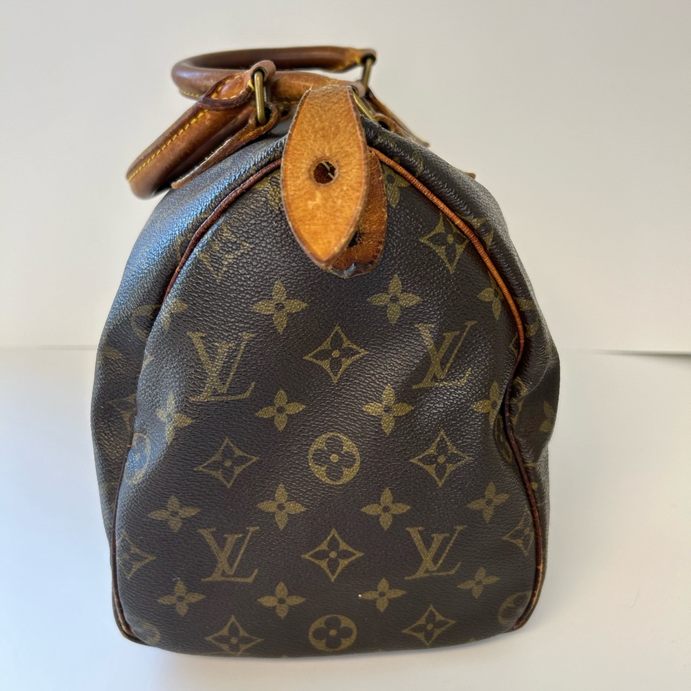 Louis Vuitton Monogram Speedy 30 - Picture 7 of 16